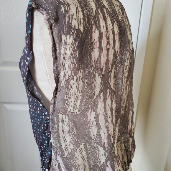 NEW Urban Outfitters Ecote Gray Drape Front Sleeveless Top Women's Size M - Picture 7 of 11